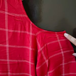 Gerua- Women Red Checked Straight Kurta