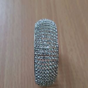 Silver Metal Zircon Bangle