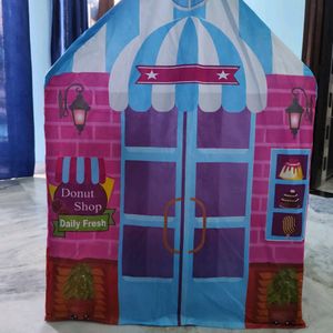 New/Unused Kids Play Tent House