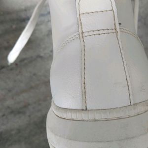 H&m High Top White Sneaker