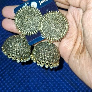 Earrings (Jhumka )