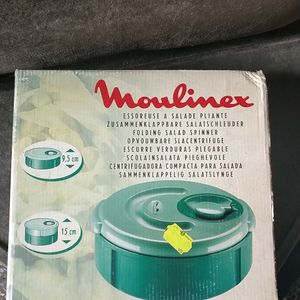 Folding Salad Spinner - IN GREEN COLOR