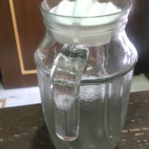 Yera Glass Jug With Lid