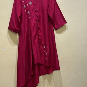 Neerus Magenta High Low Kurta Size XL