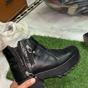 Boots for women