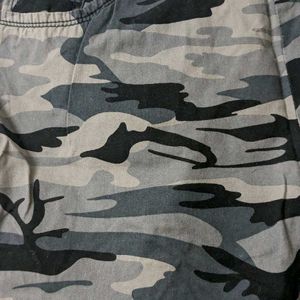 Unisex Joggers Army Type Print Like New For