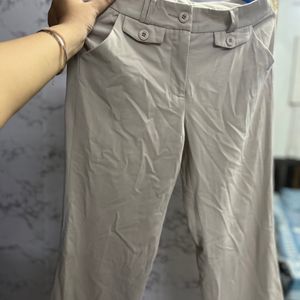Straight Fit Beige/off-white pants