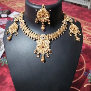 Gold Look Necklace Set