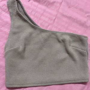 One Side Shoulder Crop Top