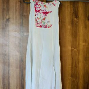 Front Slit Kurta With Floral Design