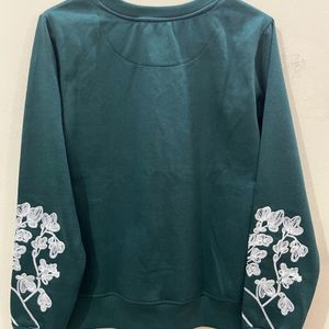 Tokyo Talkies Green Embroidered Sweatshirt