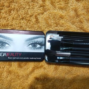 Makeup Brushes By Huda Beauty (Dupe)