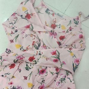 Pink Floral Jumpsuit💗 Buy In Rupees I Will Give U