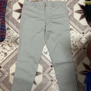 Gap Khaki Chinos (For Ledies)