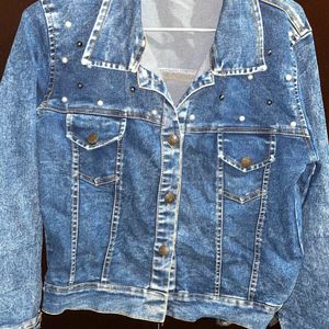 Classic Women's Denim Jacket Timeless Style