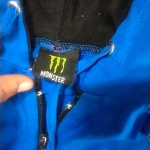 Monster Hoodie 💙🔥