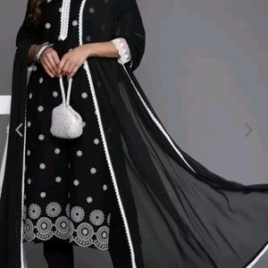 Kurta Pant With Dupatta Set