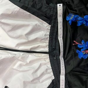 Nike white black logo running/ gym shorts