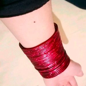 😍 Red Bangles 😍