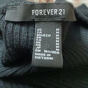 forever 21 black crop top (unused) (will give 20%)