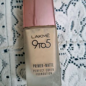 LAKME 9TO5 PRIMER+MATTE FOUNDATION