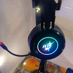 Brand new readgear RGB Gaming Headphone With Mic