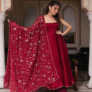 Heavy Flair Anarkali Gown With Pant Dupatta Se