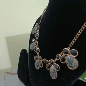 Stylish Black Necklace