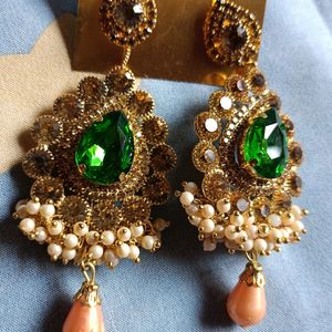 Earings And Mangtika