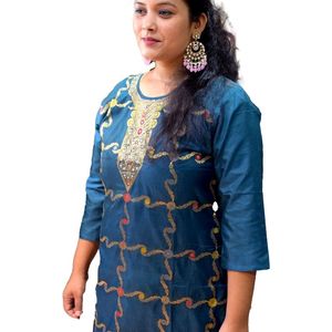 Kurti Set With Dupatta + Long Chandbali Earrings