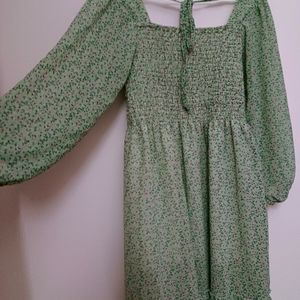 💚Green Beautiful Frock