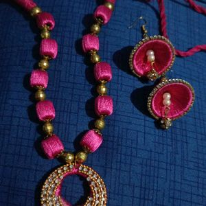 Jwellery Set Of Pink Thread