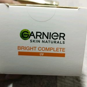 Garnier Vitamin C Serum Cream