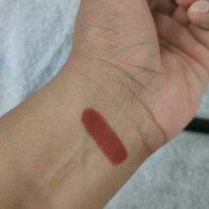 Plum Matte Lip Crayon In Shade 126 Dear Fiery