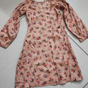 Baloon Sleeved Stitched Floral Tunic