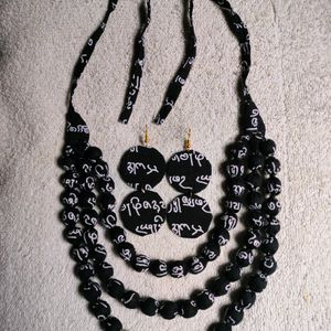 New B&w layered necklace