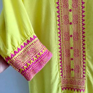 💖Embroidered Beautiful Kurta 💛💗