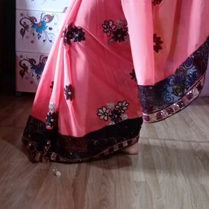 Net Work Beautiful Saree With Cotton Lylin Blouse