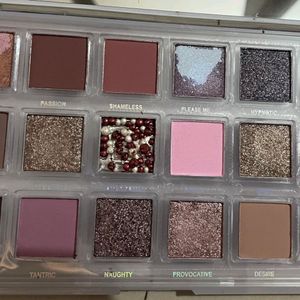 Huda Beauty Rose Quartz Eyeshadow Palette