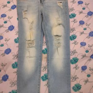 Here&Now Distressed Denims