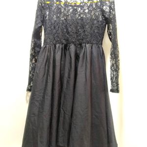 Black Lace Dress. Small Size. Like New