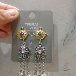 Earings Any one  for 150rs