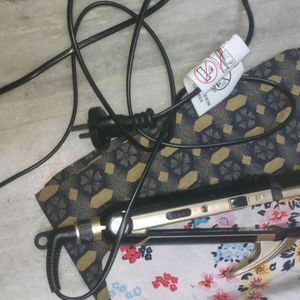 VEGA 3 IN 1 HAIR STRAIGHTENER