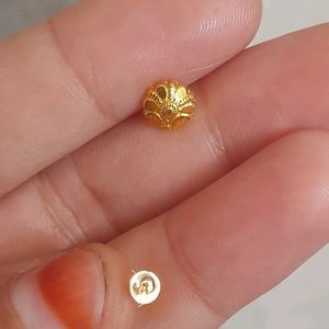 Beautiful New Flower Desine Studs