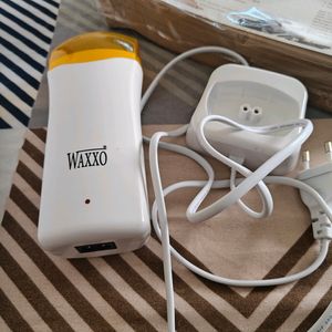 Waxxo Roll-On WaxHeater & Strips