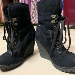 Sexy Black Boots ♟️