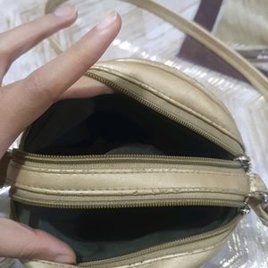 SLING BAG