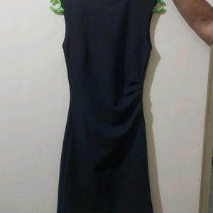 Selling A Formal Bodycon Dress From H&M