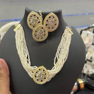 Necklace With Earrings And Mangtika