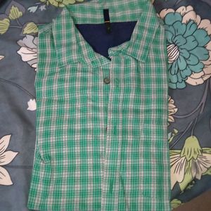 Stile Benetton Green Shirt Size Slim